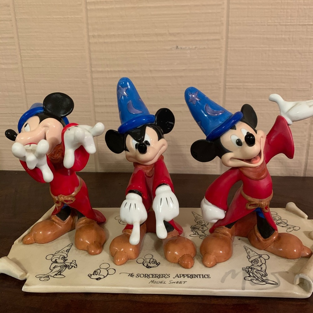 Fantasia Sorcerer Mickey Model Sheet Figural Scene